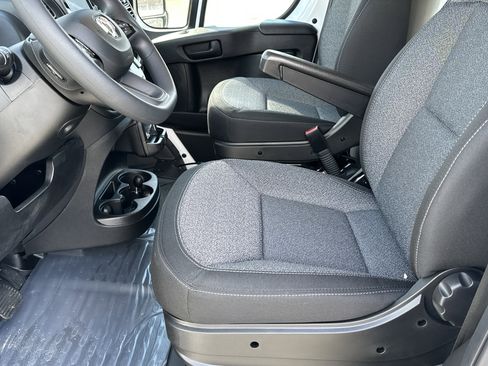 New 2026 RAM ProMaster 2500 w/ Convenience Group image 10