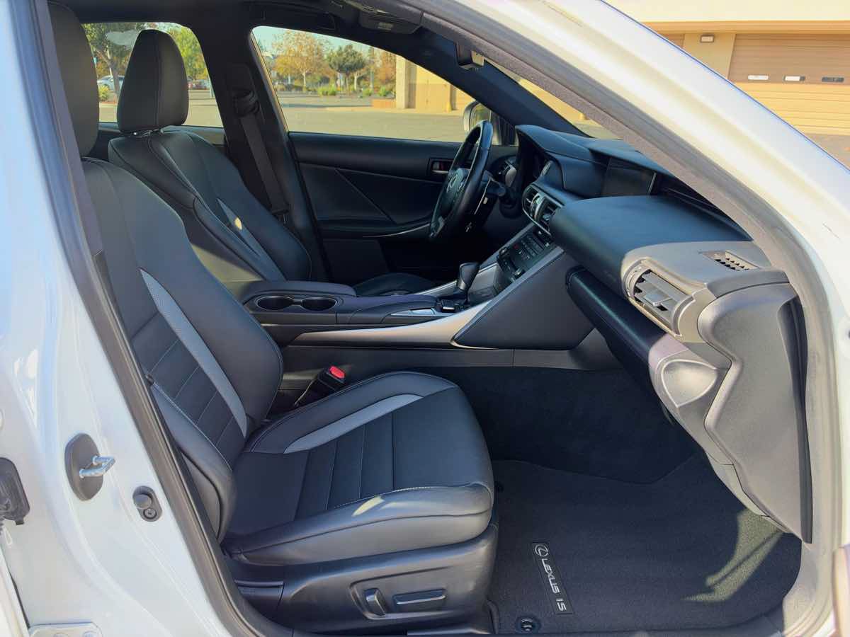 Used 2020 Lexus IS 300 F Sport w/ Blackline Edition RWD image 25