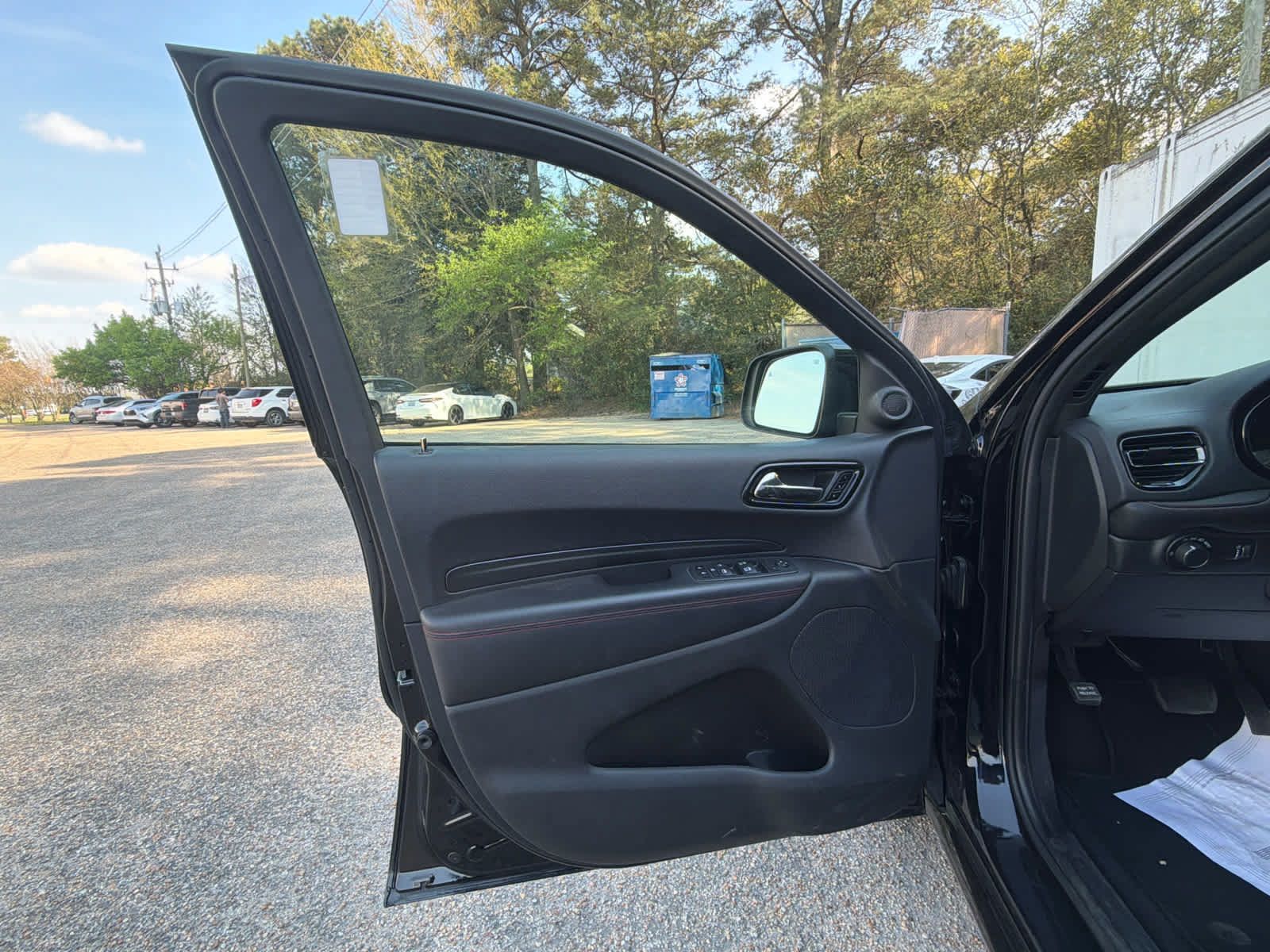 Used 2024 Dodge Durango GT RWD image 17