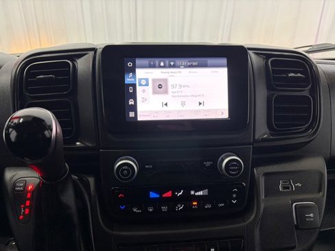 Used 2024 RAM ProMaster 2500 w/ Convenience Group image 26