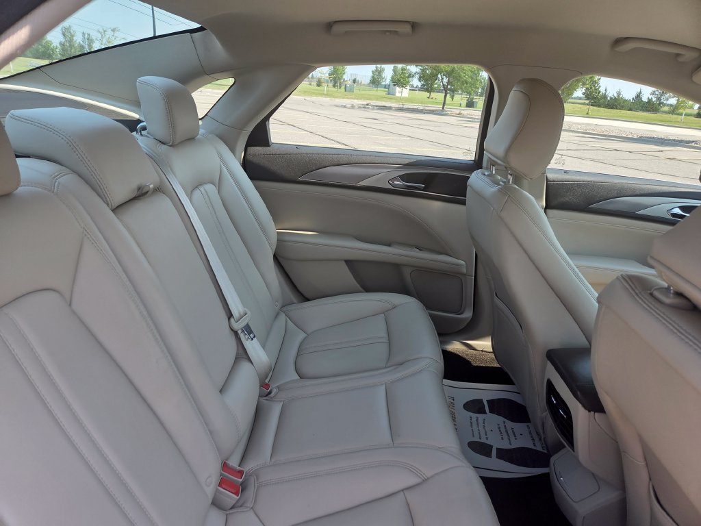 Used 2020 Lincoln MKZ AWD w/ Convenience Package image 41