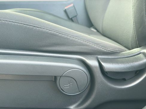 Certified 2025 Hyundai Kona SE AWD/4WD image 13