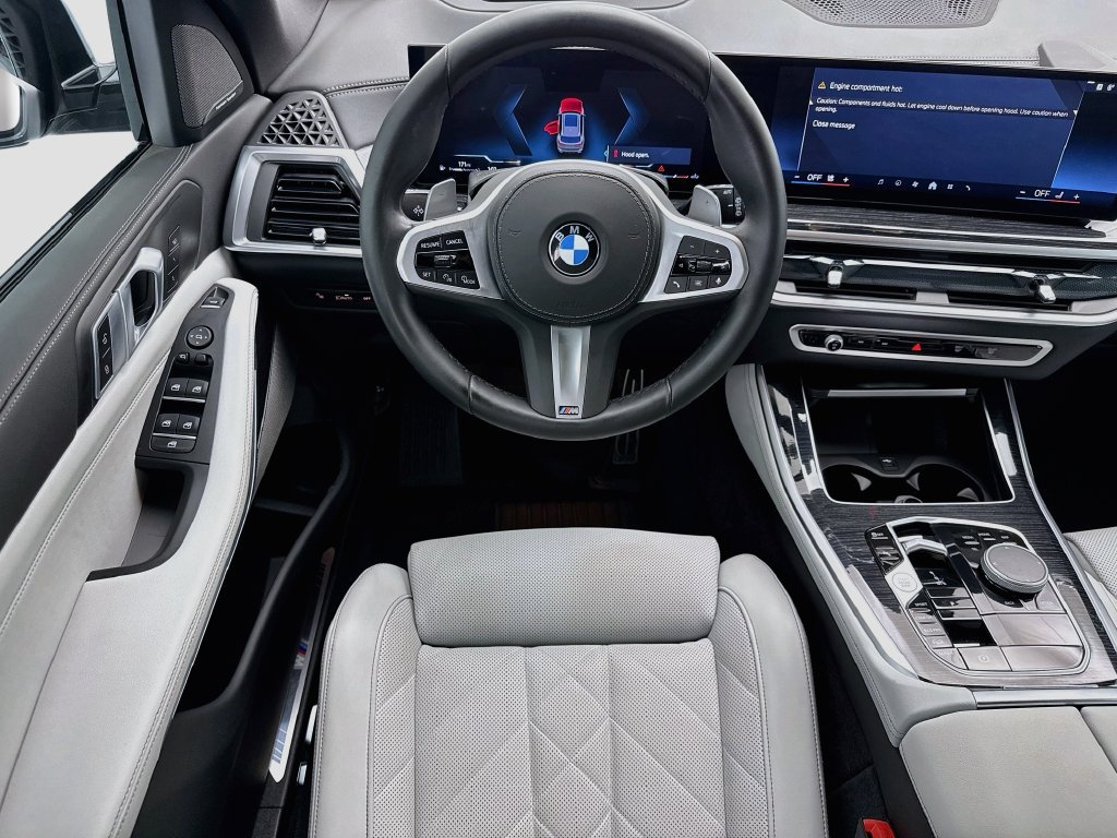 Certified 2025 BMW X5 xDrive40i w/ M Sport Package AWD/4WD image 10