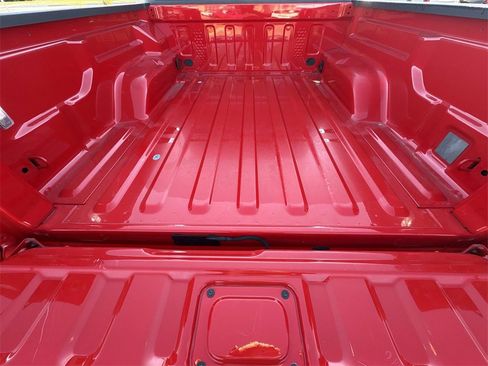 Used 2022 Jeep Gladiator Sport image 17