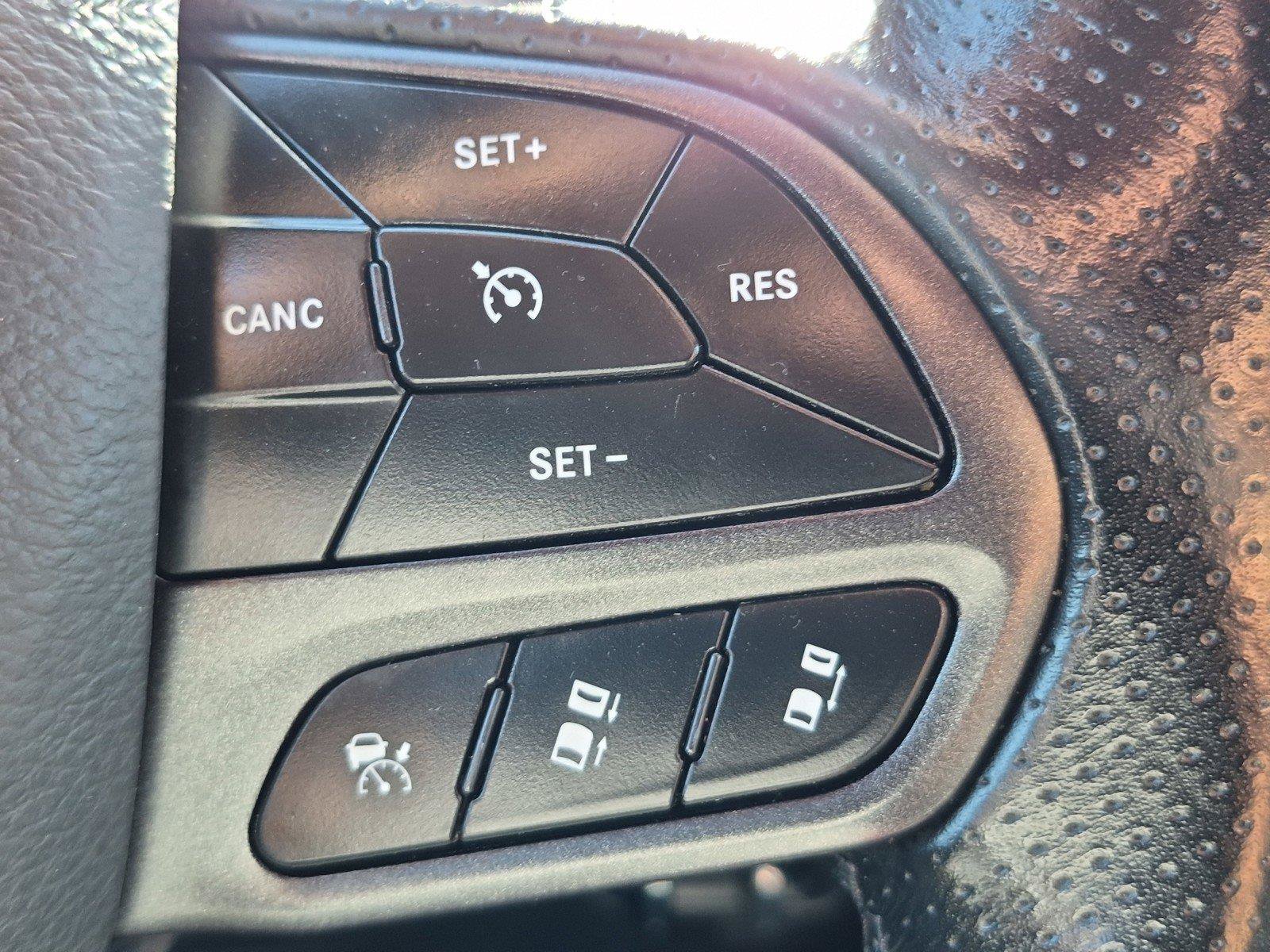Used 2025 Dodge Durango GT AWD/4WD image 20