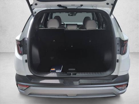 New 2026 Hyundai Tucson Limited FWD image 7
