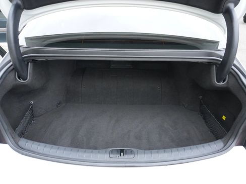 Used 2023 Genesis G80 image 34