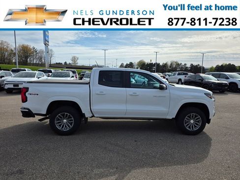 Used 2023 Chevrolet Colorado LT w/ LT Convenience Package II AWD/4WD image 6