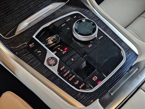 New 2026 BMW X6 xDrive40i image 11