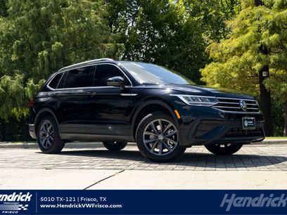 Certified 2023 Volkswagen Tiguan SE w/ Panoramic Sunroof Package