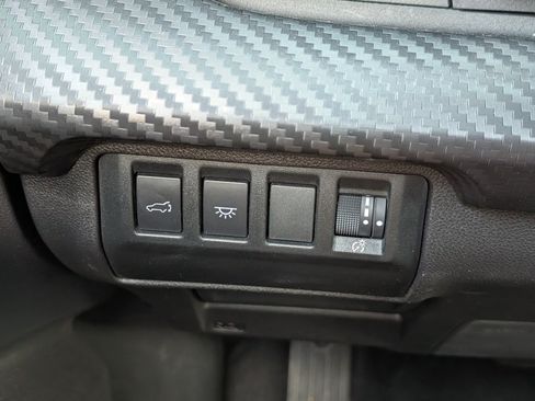 Used 2025 Subaru Ascent Premium AWD/4WD image 19