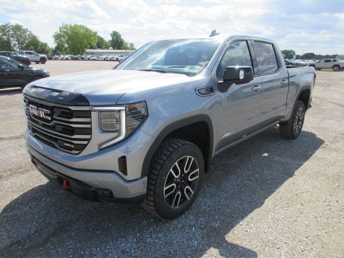 New 2026 GMC Sierra 1500 AT4 w/ AT4 Premium Package AWD/4WD image 10