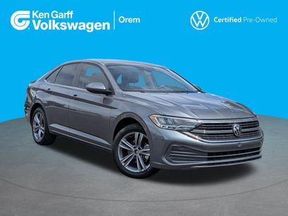 Used 2024 Volkswagen Jetta SE w/ Panoramic Sunroof Package