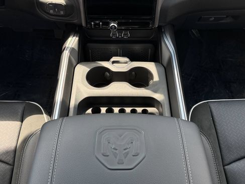 New 2026 RAM 3500 Laramie AWD/4WD image 13