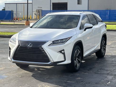 Used 2019 Lexus RX 350L Luxury w/ Accessory Package FWD image 5