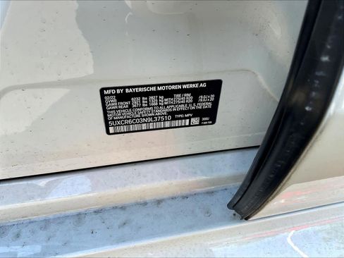 Used 2022 BMW X5 xDrive40i w/ M Sport Package image 32