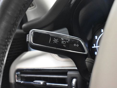 Used 2021 Lincoln Corsair FWD image 11