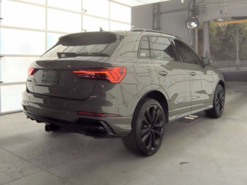 Used 2020 Audi Q3 2.0T Premium Plus w/ Premium Plus Package AWD/4WD image 3
