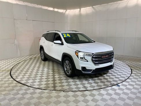 Used 2024 GMC Terrain SLT AWD/4WD image 45