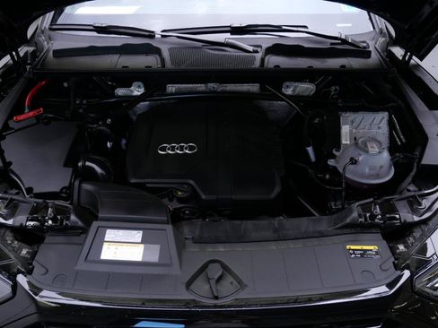 Used 2025 Audi Q5 2.0T Premium Plus w/ Premium Plus Package AWD/4WD image 35