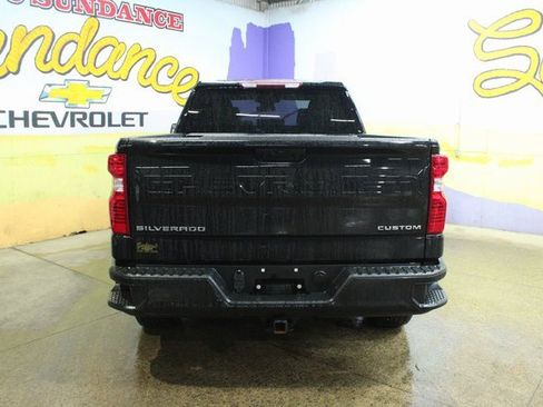 Used 2023 Chevrolet Silverado 1500 Custom image 7