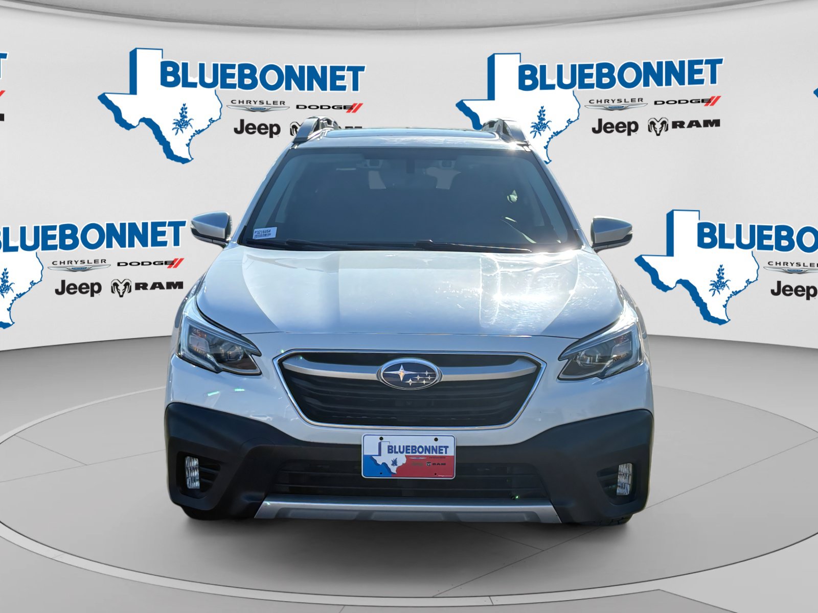 Used 2022 Subaru Outback Touring XT AWD/4WD image 2