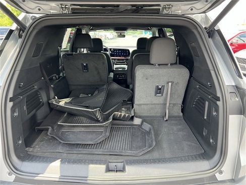 Certified 2024 Chevrolet Traverse Z71 w/ LPO, Floor Liner Package image 18
