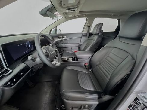 Used 2025 Kia Sportage SX AWD/4WD image 9
