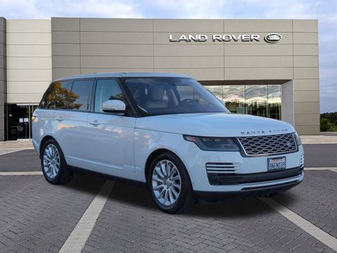 Used 2020 Land Rover Range Rover HSE image 3