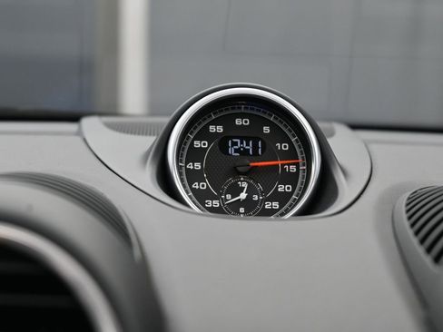 Used 2025 Porsche 718 Boxster S RWD image 16