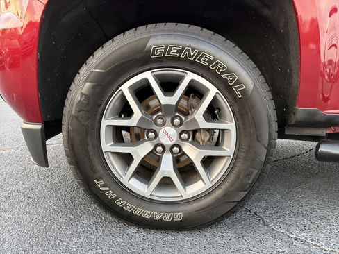 Used 2018 GMC Canyon All Terrain w/ Trailering Package image 11