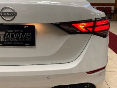 Used 2025 Nissan Sentra SV image 11