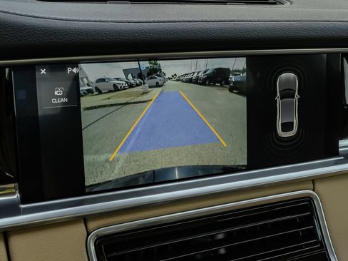 Used 2019 Porsche Panamera 4 AWD/4WD image 22