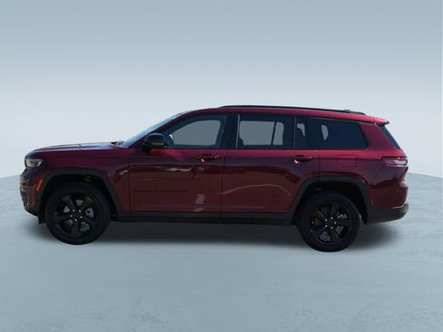 Used 2024 Jeep Grand Cherokee L Altitude AWD/4WD image 4