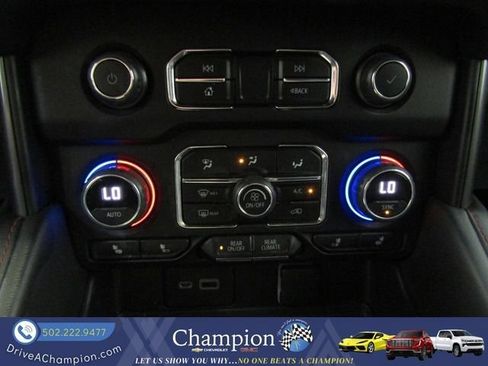 Used 2022 Chevrolet Suburban RST w/ Luxury Package RWD image 39