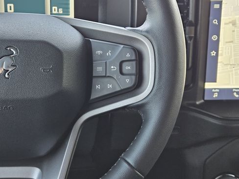 Used 2023 Ford Bronco Wildtrak image 30