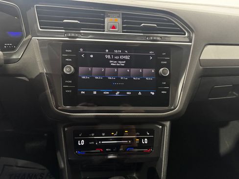 Used 2024 Volkswagen Tiguan SE FWD image 13