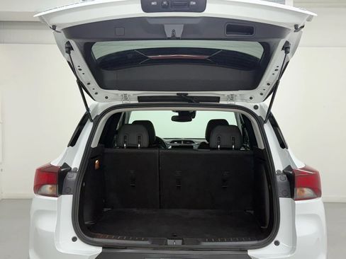 Used 2021 Chevrolet TrailBlazer LT w/ Premium Seating Package image 36