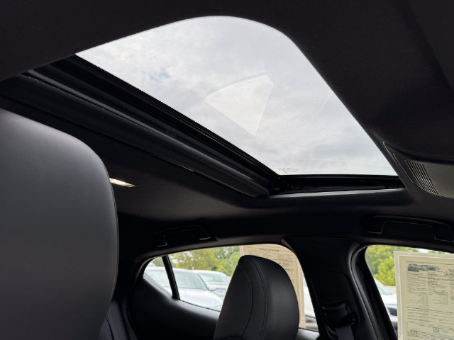 Used 2022 MAZDA MAZDA3 s FWD image 9
