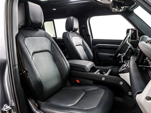 Used 2024 Land Rover Defender 110 X-Dynamic SE image 7