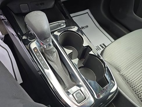 Used 2024 Chevrolet Trax LT w/ Driver Confidence Package image 21