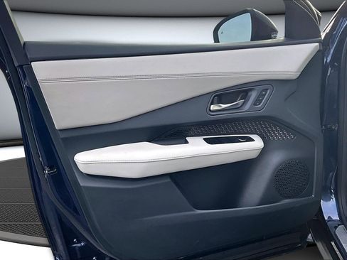 Used 2023 Nissan Ariya ENGAGE e-4ORCE image 19