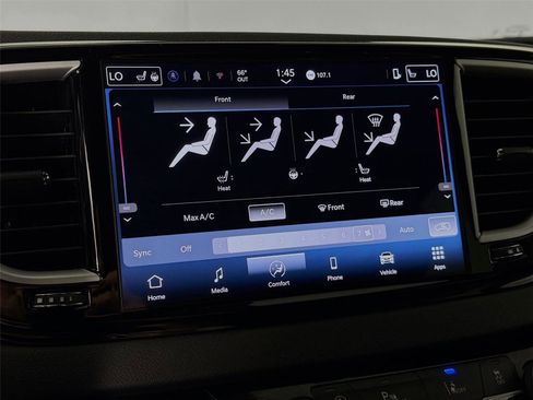 Used 2025 Chrysler Pacifica Select FWD image 21