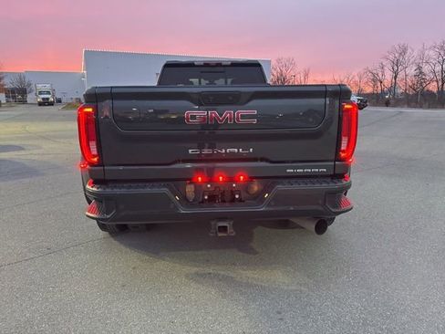 Used 2021 GMC Sierra 3500 Denali w/ Denali Ultimate Package image 16