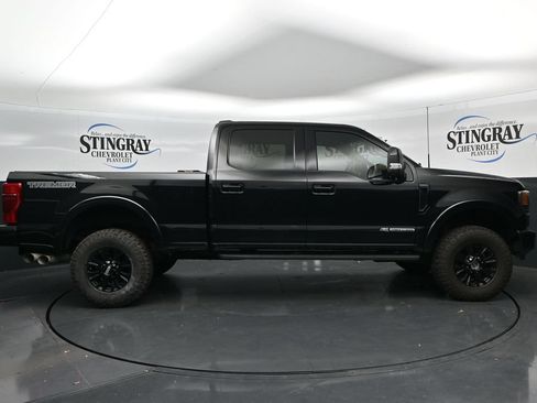 Used 2022 Ford F350 Lariat w/ Tremor Off-Road Package AWD/4WD image 8