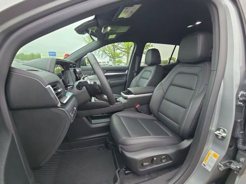 New 2026 GMC Terrain Elevation w/ Elevation Premium Package FWD image 19