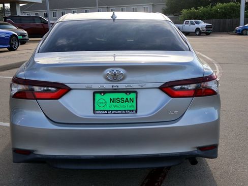 Used 2021 Toyota Camry LE FWD image 7