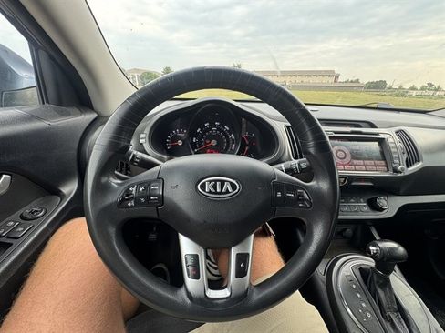 Used 2011 Kia Sportage LX w/ Convenience Pkg AWD/4WD image 6