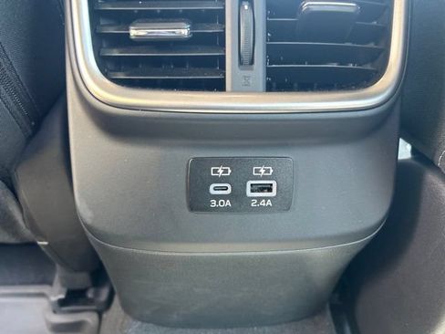 Used 2025 Subaru Legacy Premium AWD/4WD image 18