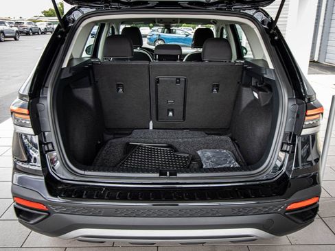 Certified 2025 Volkswagen Taos S image 16